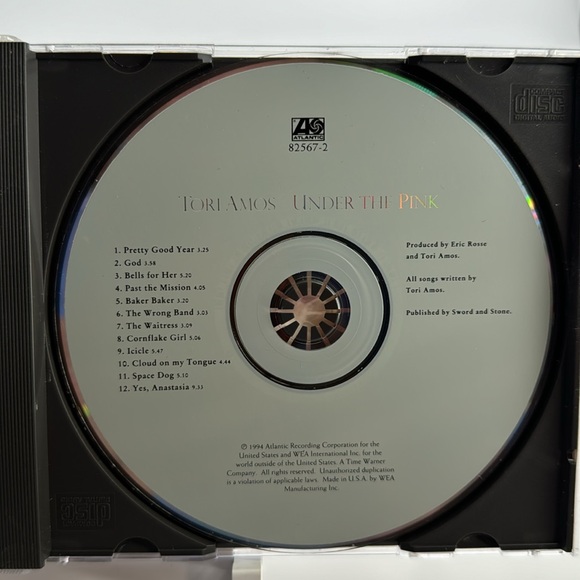 Tori Amos - Under The Pink. 1994 - Picture 4 of 5